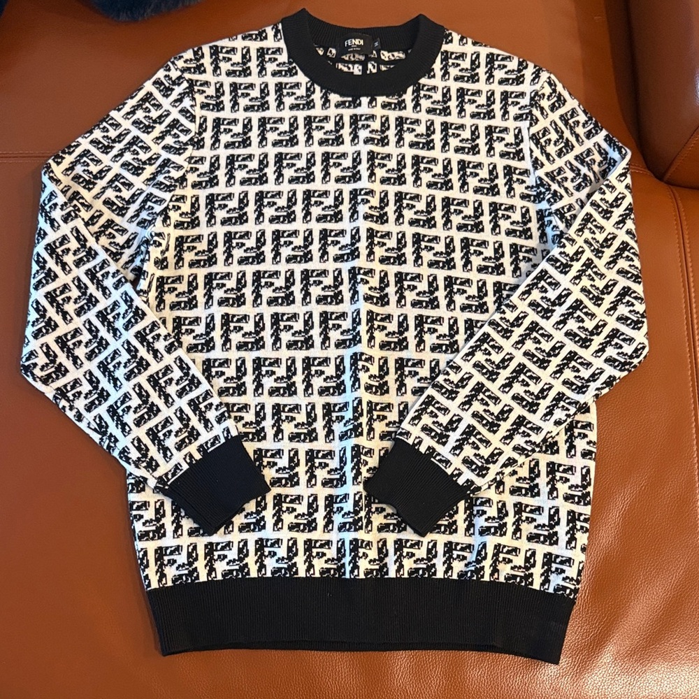 Fendi FF Logo Knit Sweater – Black & White Monogram